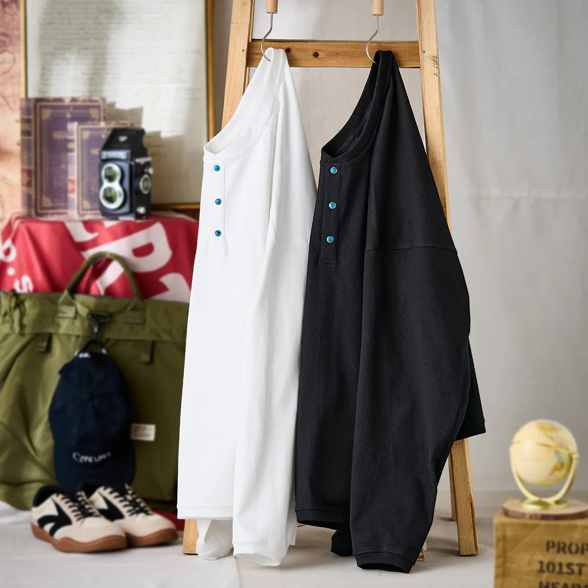 ターコイズ風3ボタン付き　コットンヘンリーネックロンT - Image 4