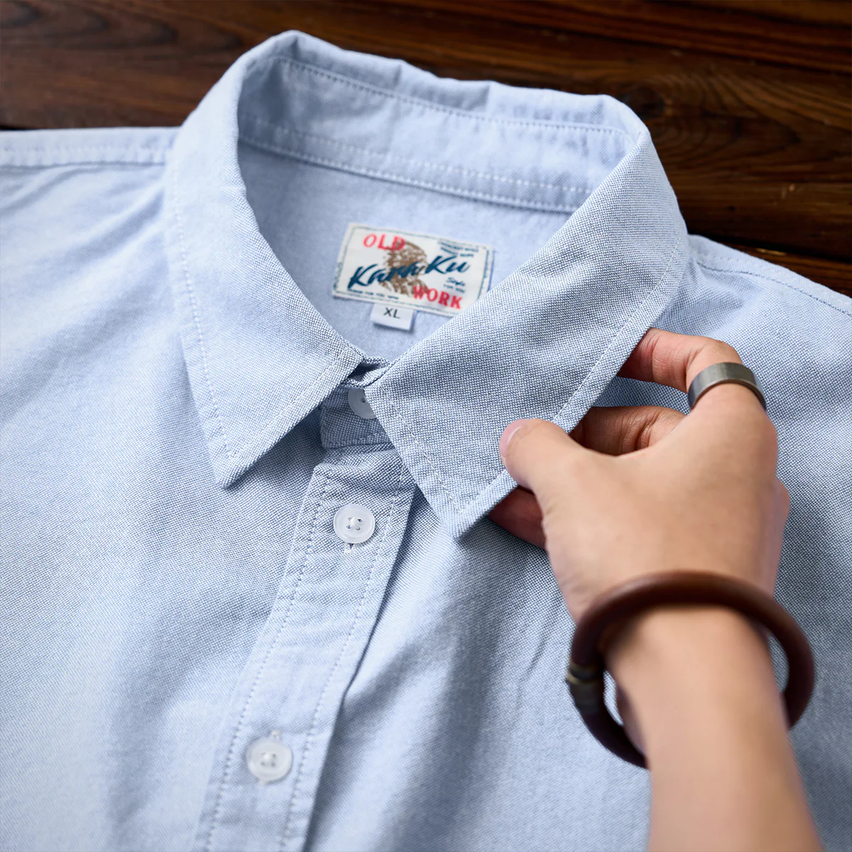 Cleanfit 赤ヒモ付き 刺繍入りオックスフォード長袖シャツ - Image 15