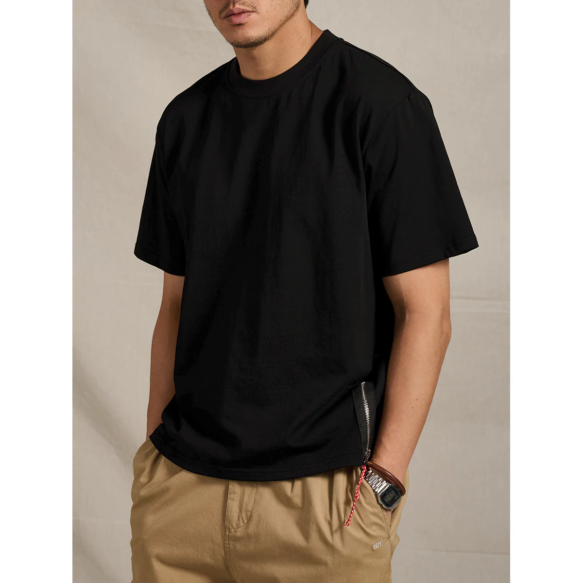 紅白ヒモ付きサイドジップ　オールブラックコットンベーシックTee - Image 7