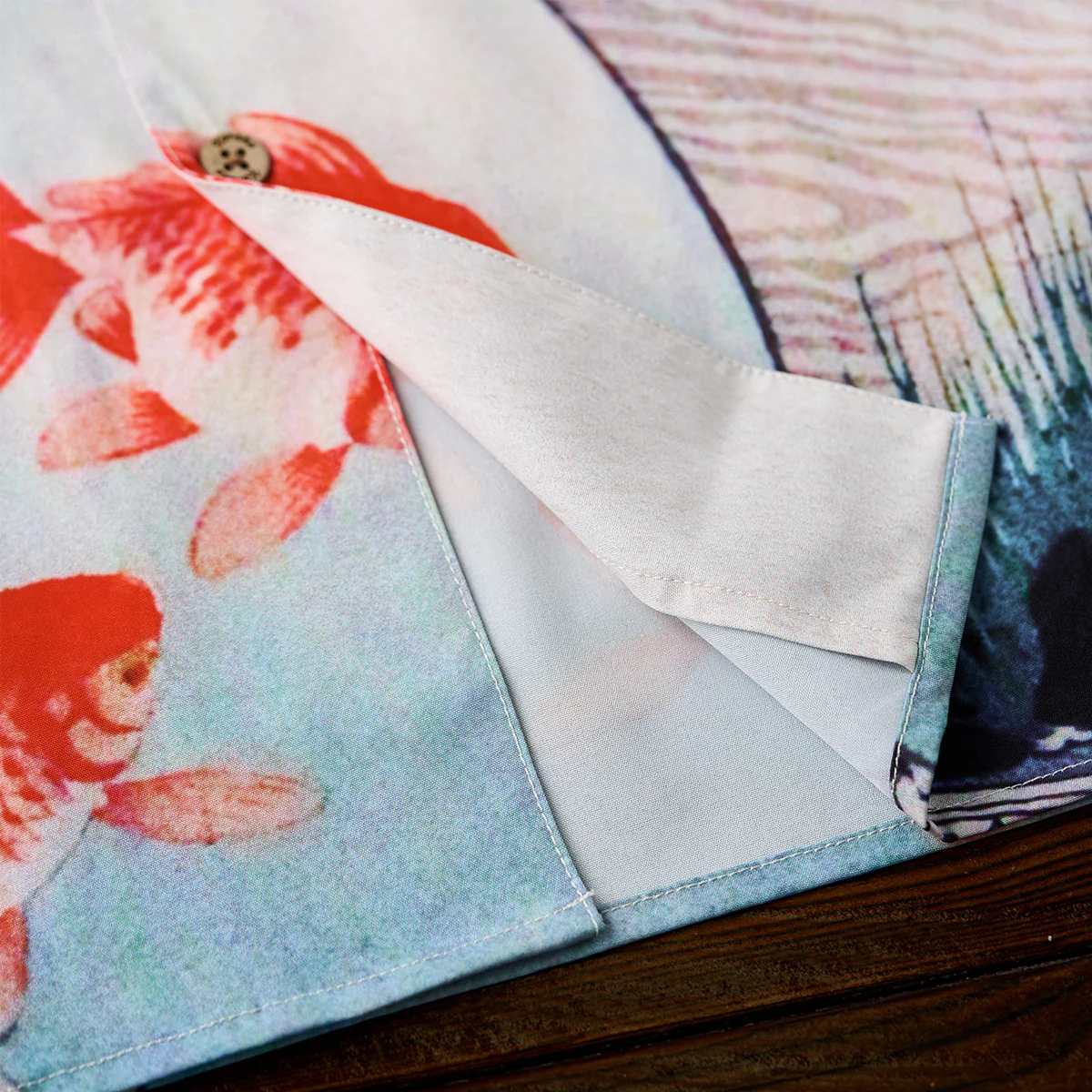 【予約】小原古邨「猫と金魚鉢の中で泳ぐ金魚たち」浮世絵風アロハシャツ - Image 13