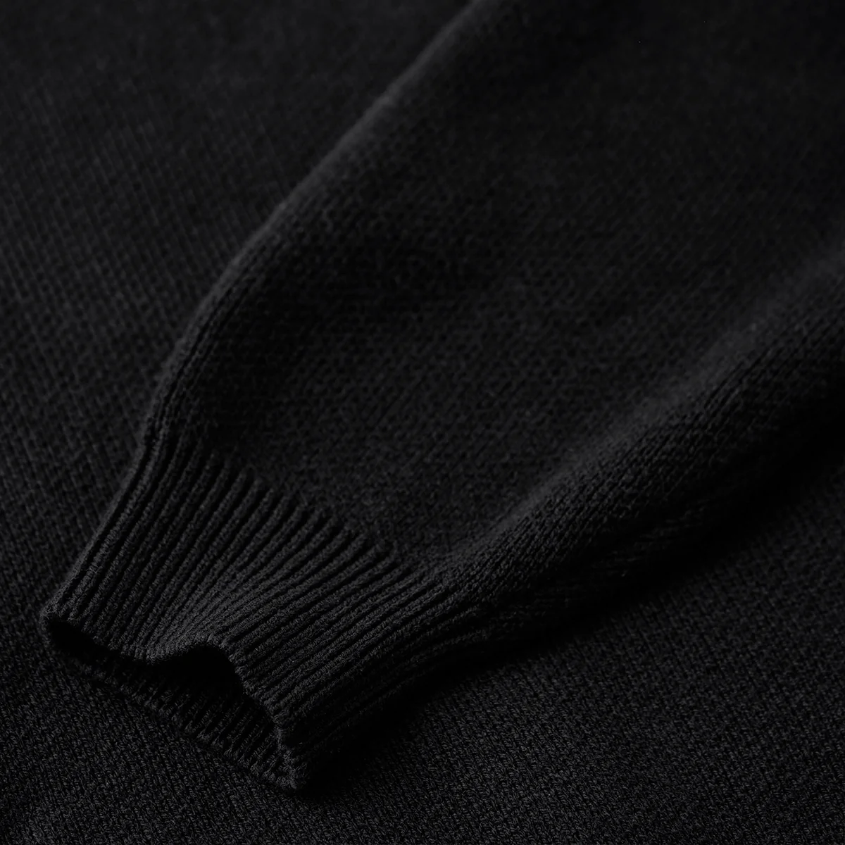 KARAKU×石黒亜矢子「毒つる茸」刺繡入りニットセーター - Image 18