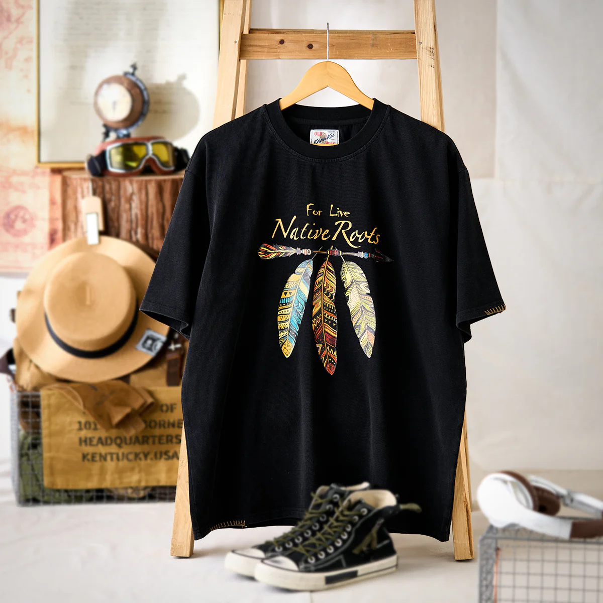 飾りステッチ　ナバホ風のフェザープリントコットンTee - Image 3