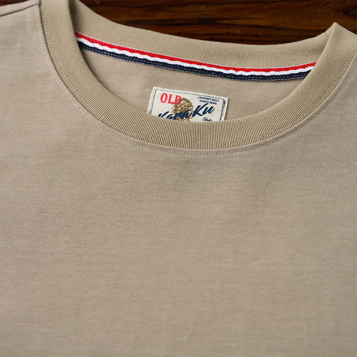 【予約】袖スエードパッチ カンガルーポケット付きコットンTee - Image 5