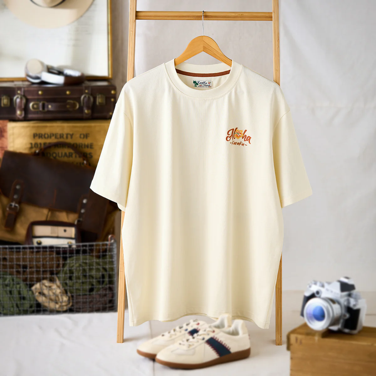 水彩風 ALOHA・トロピカルバックプリントコットンTシャツ - Image 3