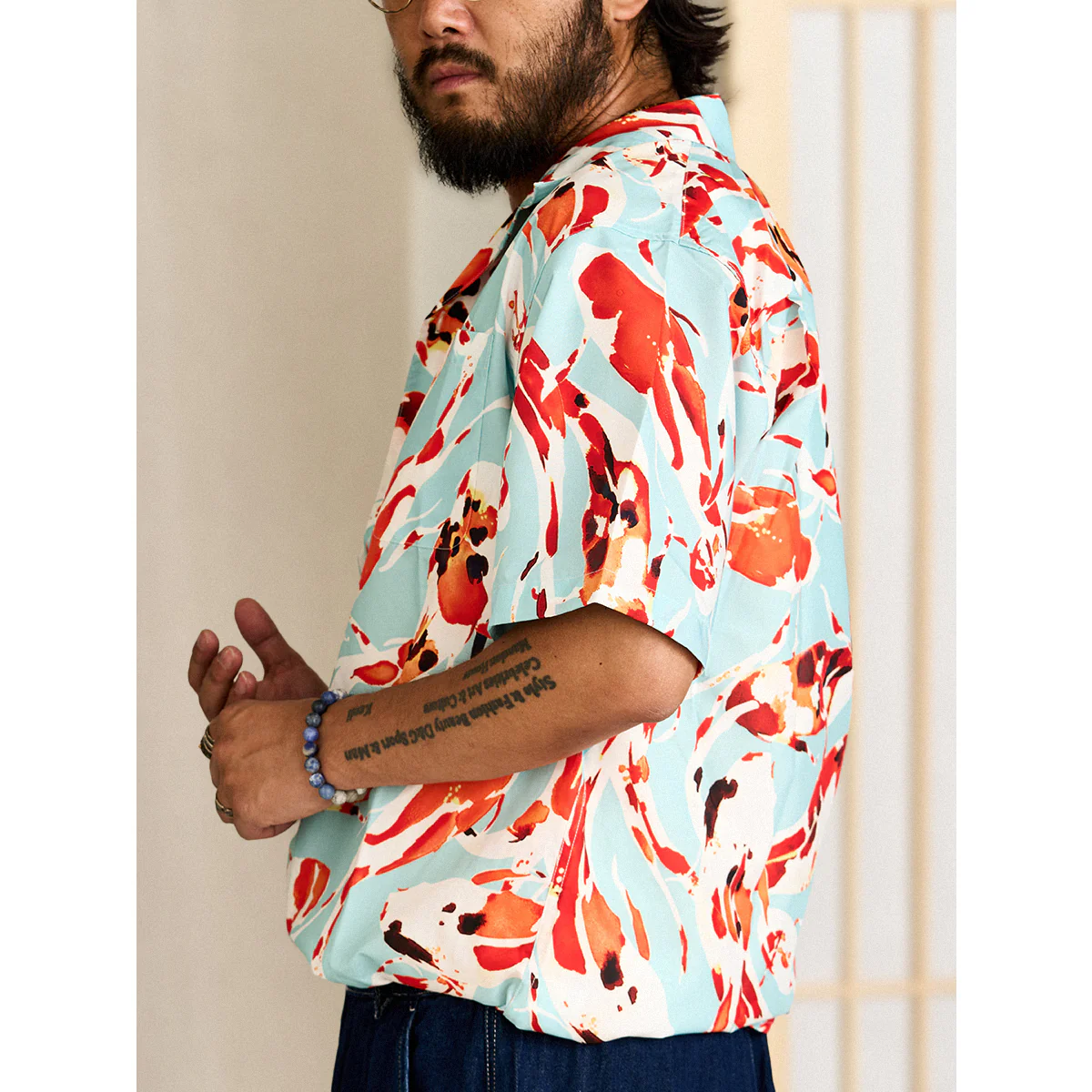 「紅白・大正三色・昭和三色」錦鯉柄オープンカラーシャツ - Image 9