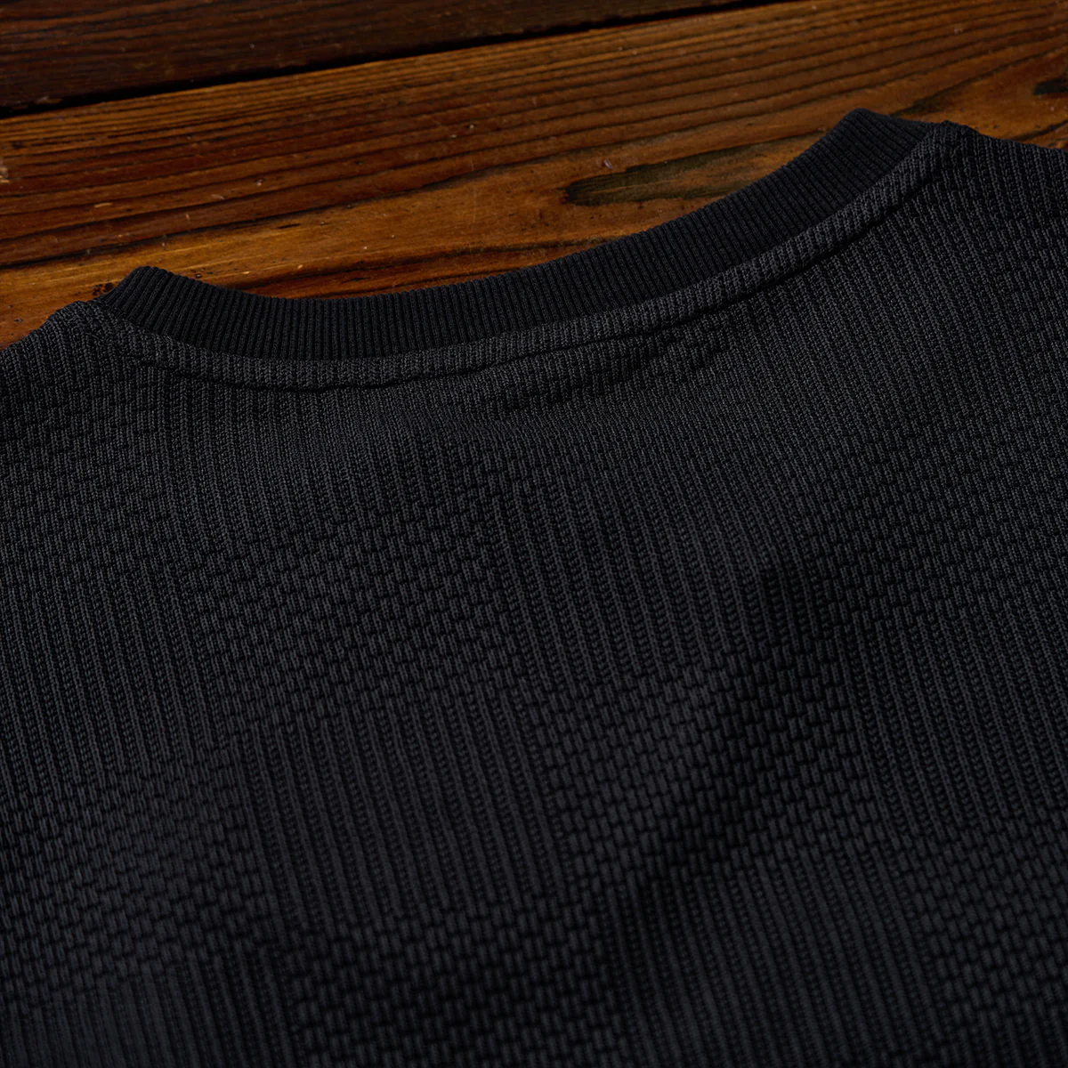 「STAY TRUE」刺繍ワッペン 裾ドローコード付きチェック織りニットロングT - Image 14