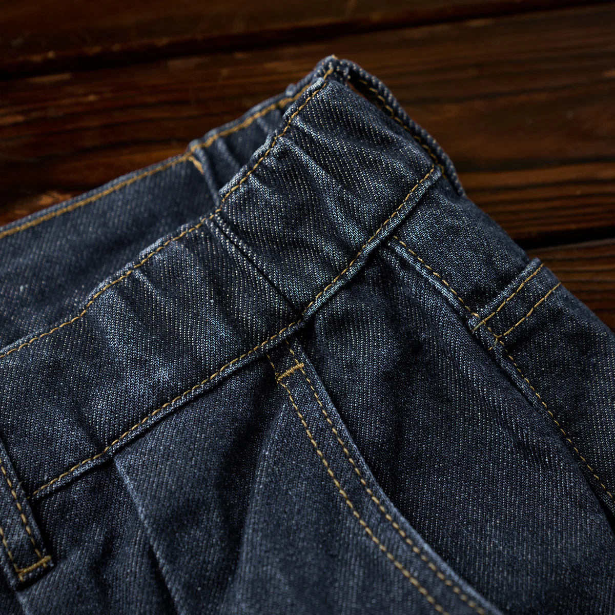 タック入り タンニンデニムパンツ - Image 10