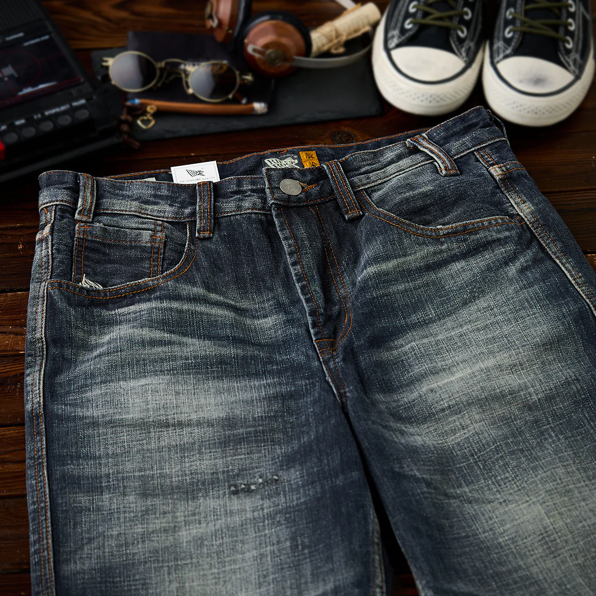 ウォッシュドヒゲ＆裾カットオフ加工　ストレートデニムパンツ - Image 5