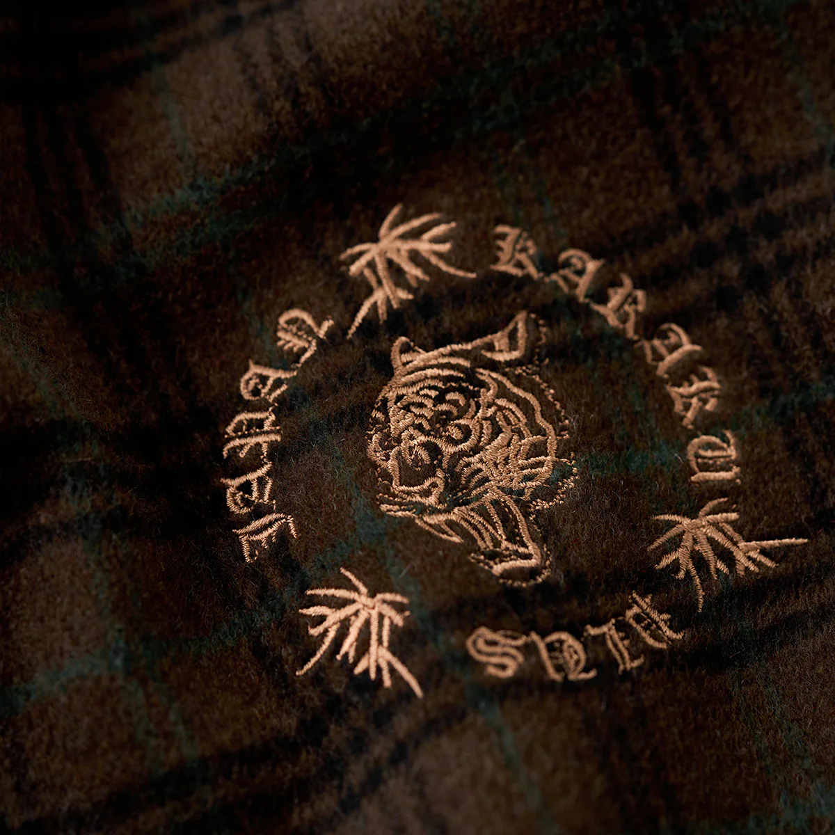 虎刺繡　ウール混ツイードチェック柄ベースボールジャケット - Image 18