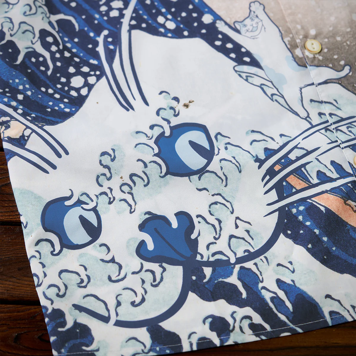 「神奈川沖浪裏・波間のニャン達」浮世絵柄アロハシャツ - Image 14
