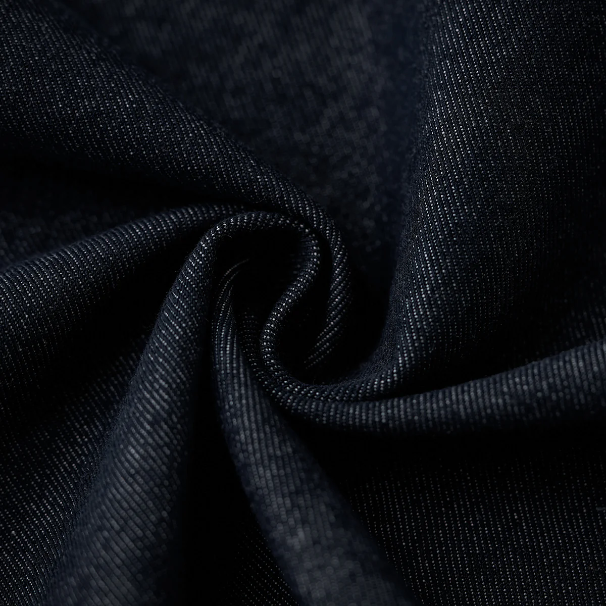 「KaraKu」ロゴ刺繡　紅白ヒモ付き裏エスニック調柄デニムシャツ - Image 19