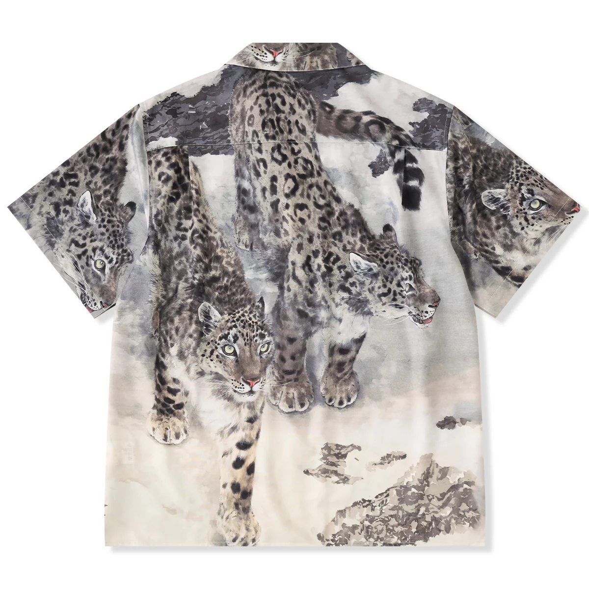 Karaku×川又聡「雪豹・Snow leopard」プリントアロハシャツ - Image 2