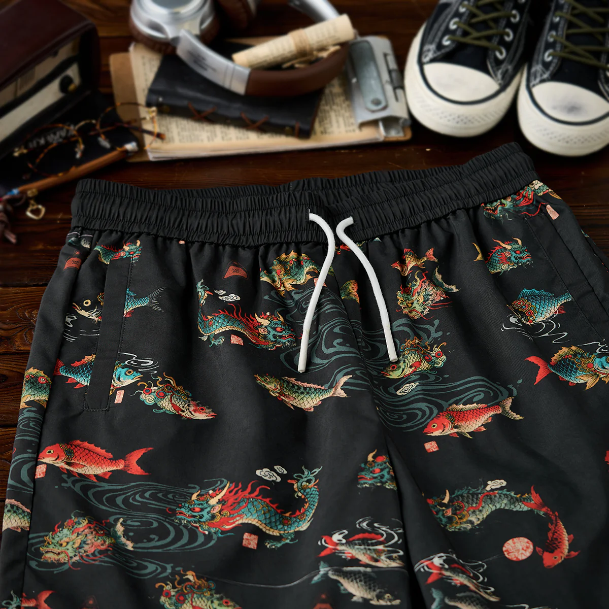 「山海経・魚化龍伝説」プリント入り テンセルライクショートパンツ - Image 5